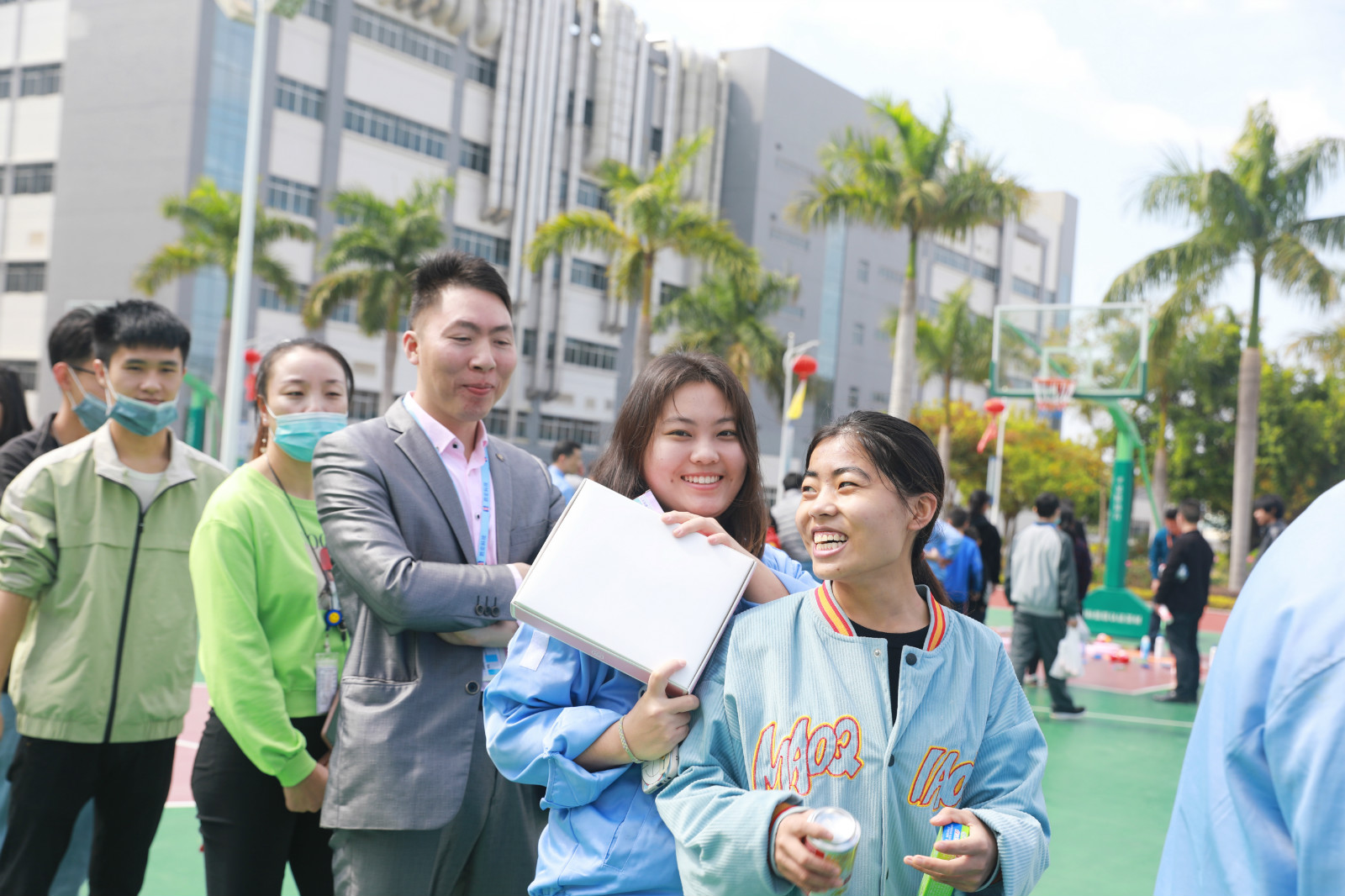 就地过年，年味不减—我在og视讯挺好的